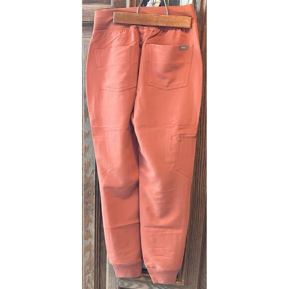 NWT Spiced Orange Figs Woman’s XXSP Jogger Scrub Pants Technical Collection - Picture 7 of 14